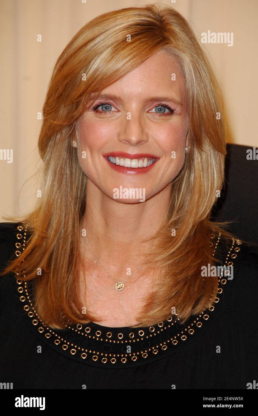 Images courtney thorne smith Portrait of
