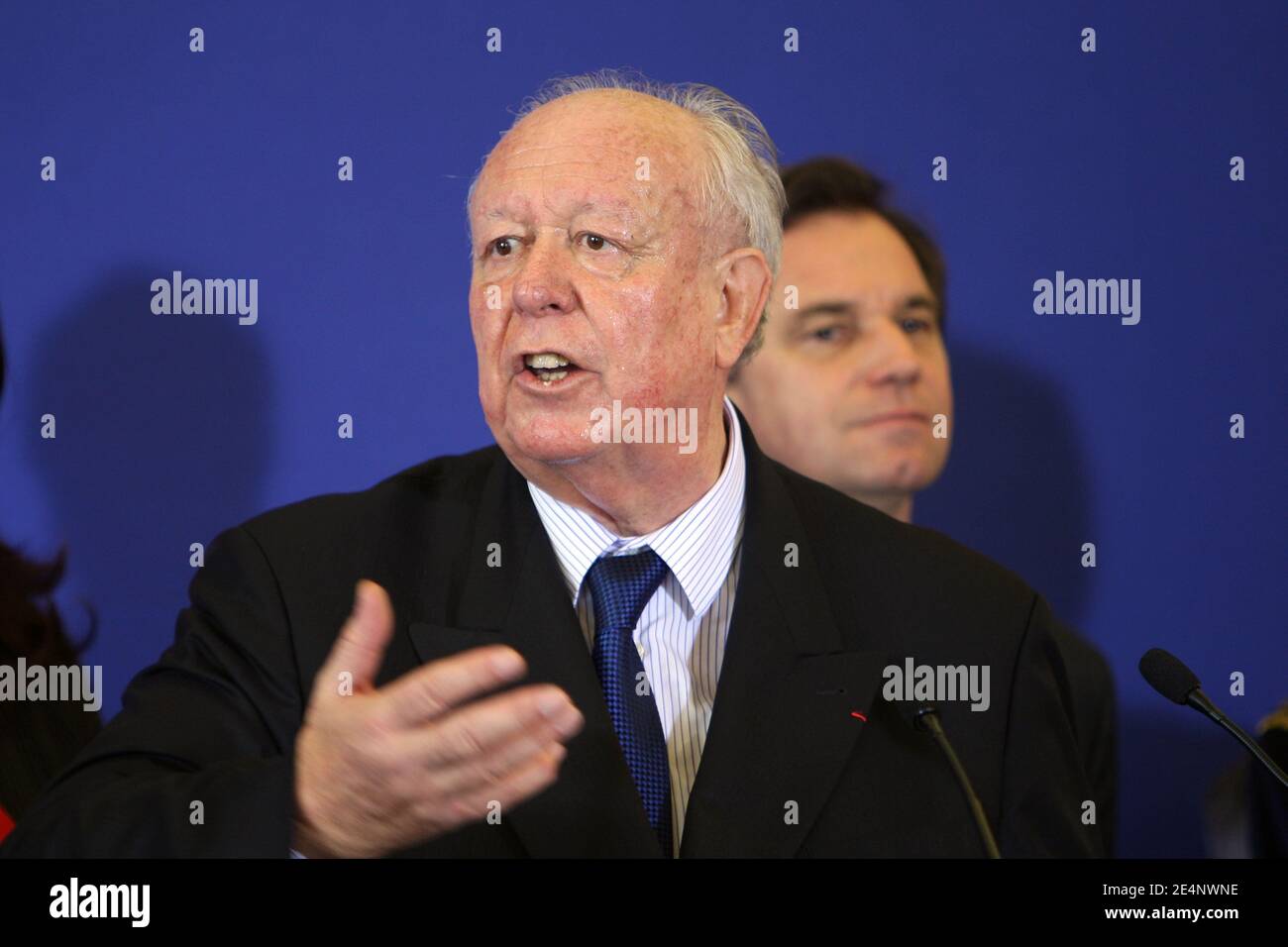 Marseille's mayor Jean-Claude Gaudin holds a speech during a visit to the Euromediterranean area, an operation of urban restoration, in Marseille, Southern France on January 14, 2008. Photo by Philippe Laurenson/ABACAPRESS.COM Stock Photo
