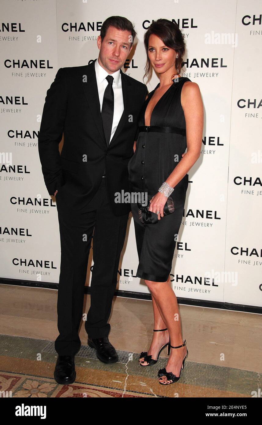 Ed burns and christy turlington hi-res stock photography and images - Alamy
