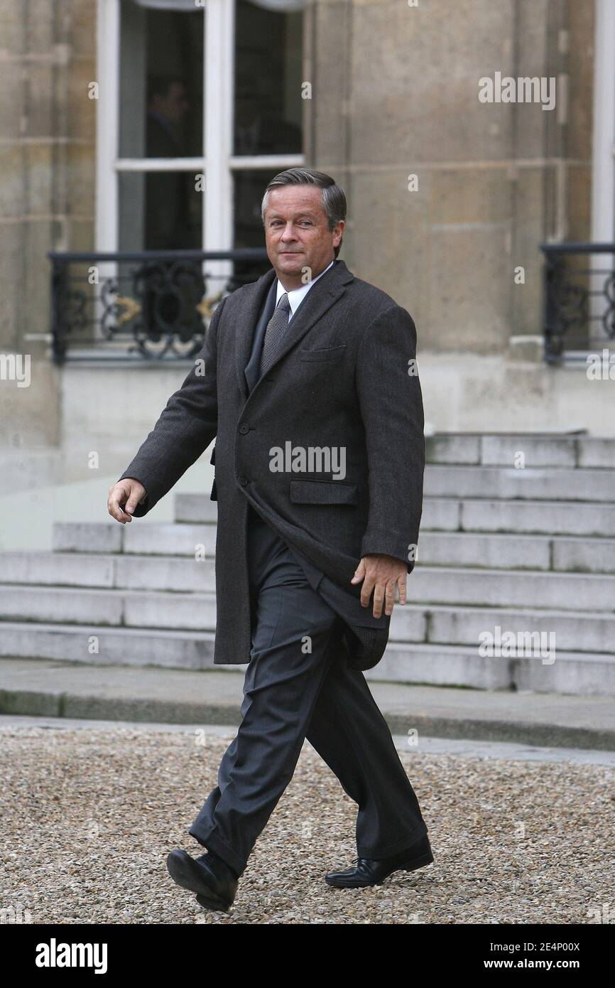 Jean-Marie Messier leaves the Elysee Palace after French President Nicolas Sarkozy delivered his New Year wishes to labor and management groups in Paris, France on January 17, 2008. Photo by Mousse/ABACAPRESS.COM Stock Photo
