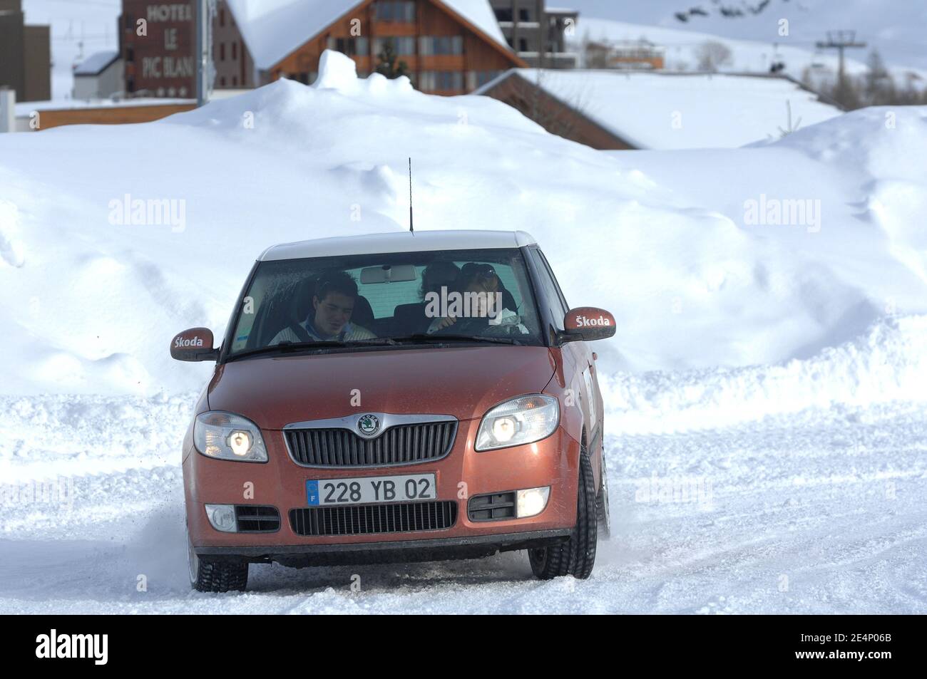French actress Alice Taglioni takes driving lesson on snow track with her boyfriend during the 11th International Comedy Film Festival at L' Alpe d'Huez, France on January 17, 2008. Photo by Christophe Guibbaud/ABACAPRESS.COM Stock Photo