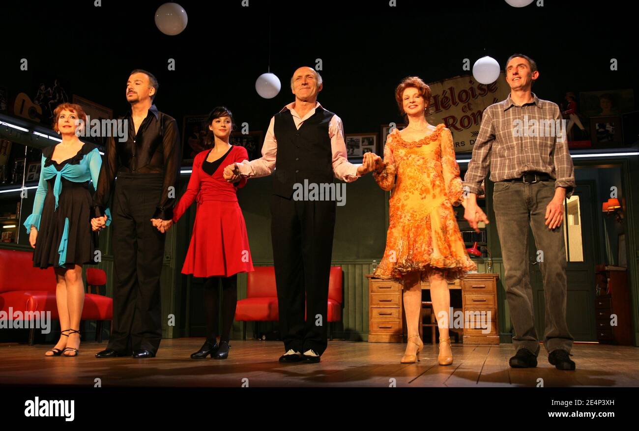 Cast members (L to R) Isabelle Spade, Bernard Alane, Rufus, Melanie Bernier, Agathe Natanson and Laurent Gendron pose during the curtain call of Heloise at the Theatre de l'Atelier in Paris, France on January 21, 2008. Photo by Denis Guignebourg/ABACAPRESS.COM Stock Photo