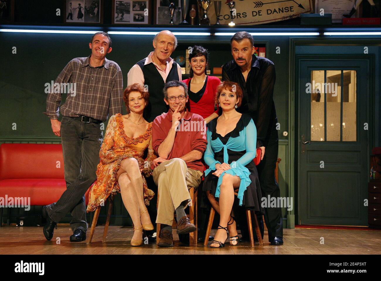 Cast members (L to R) Laurent Gendron, Rufus, Melanie Bernier, Bernard Alane, Agathe Nathanson, Director Patrice Leconte and Isabelle Spade pose during the curtain call of Heloise at the Theatre de l'Atelier in Paris, France on January 21, 2008. Photo by Denis Guignebourg/ABACAPRESS.COM Stock Photo