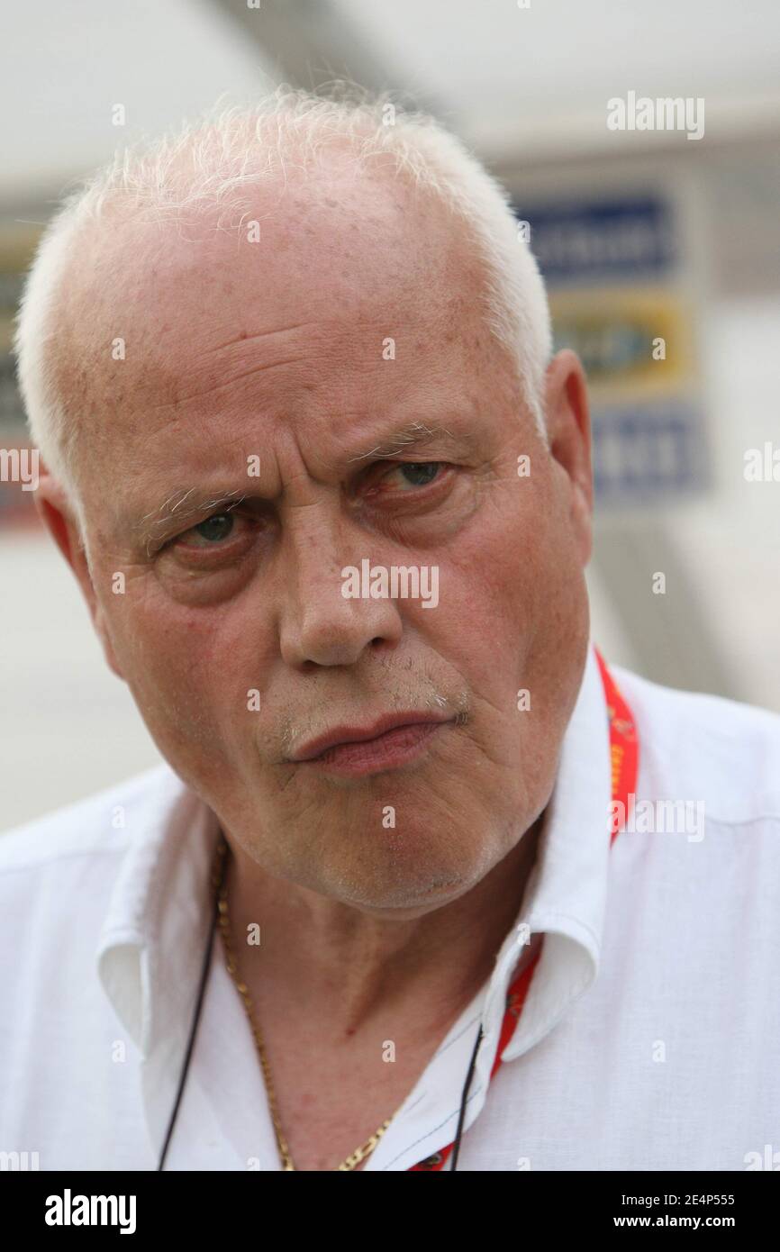 Cameroon's coach Otto Pfister during the African Cup of Nations soccer match, Cameroon vs Egypt, in Kumasi, Ghana on January 22, 2008. Egypt defeated Cameroon 4-1. Photo by Steeve McMay/Cameleon/ABACAPRESS.COM Stock Photo