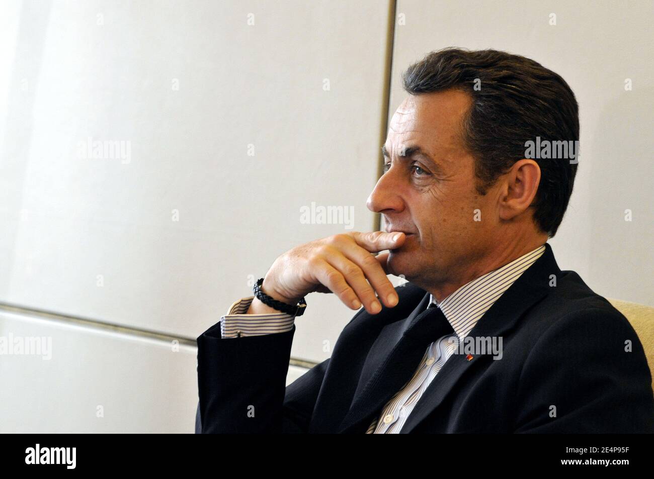 French President Nicolas Sarkozy listens to Congress Party President Sonia Gandhi during their meeting in New Delhi, on January 25, 2008, on the first day of Sarkozy's two-day state visit to India. Photo by Elodie Gregoire/ABACAPRESS.COM Stock Photo
