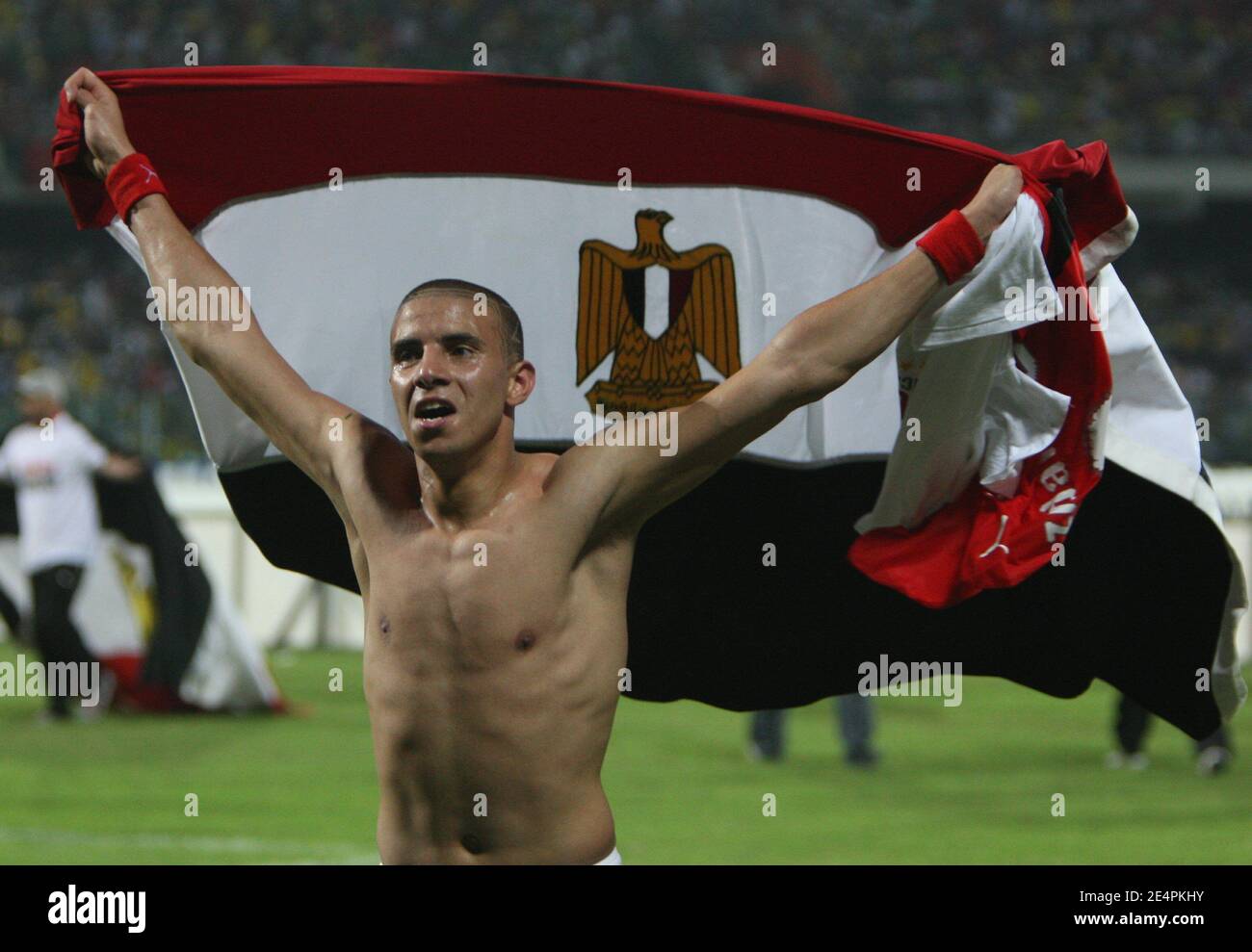 Egypt's Mohamed Abdalla Mohamed Zidan celebrates with Egypt's flag during the Final of the 2008 African Cup of Nations soccer tournament, Cameroon vs Egypt in Accra, Ghana on February 10, 2008. Egypt won the match 1-0. Photo by Steeve McMay/Cameleon/ABACAPRESS.COM Stock Photo