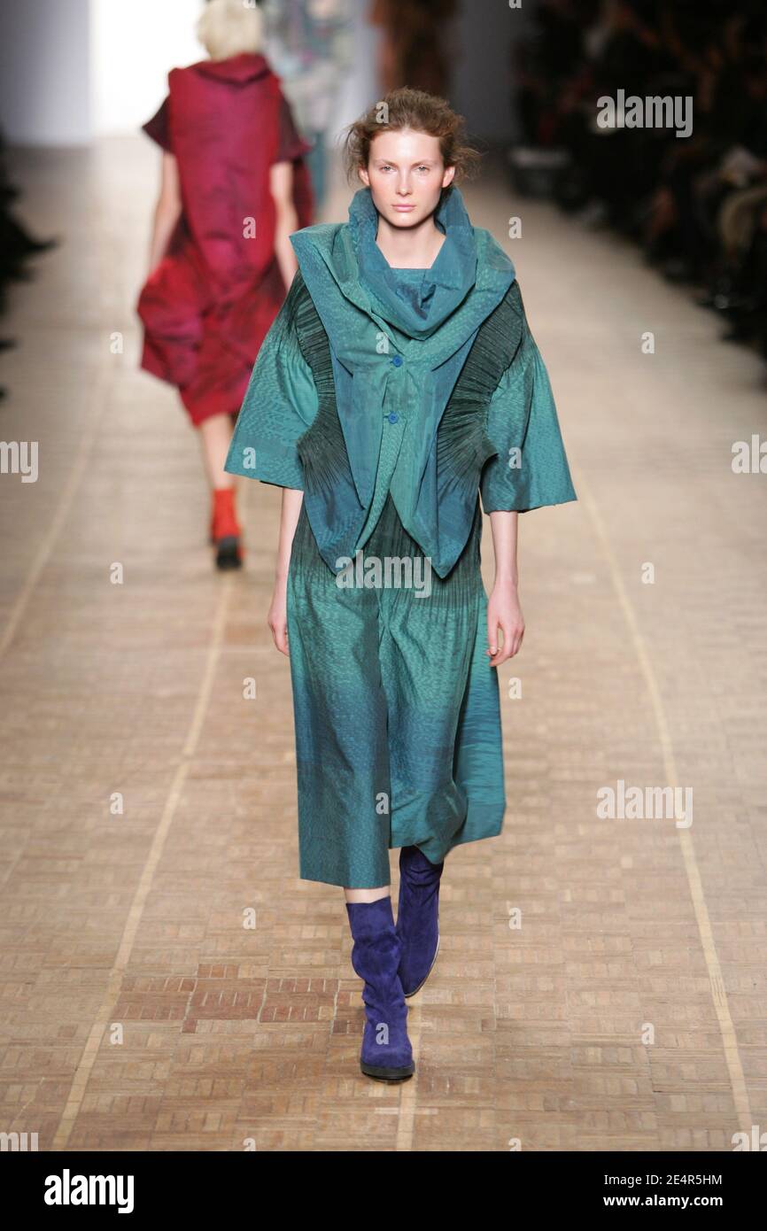 A model displays a creation by Japanese designer Dai Fujiwara for Issey Miyake during the Fall-Winter 2008-2009 Ready-to-Wear collection show in Paris, France on February 28, 2008. Photo by Java/ABACAPRESS.COM Stock Photo