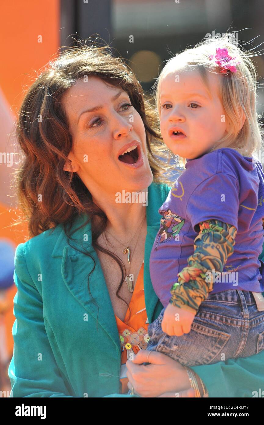 Joely Fisher and daughter attend the premiere of 'Dr. Seuss Horton Hears A Who!' at The Mann Village Theater in Westwood, Los Angeles, CA, USA on March 8, 2008. Photo by Lionel Hahn/ABACAPRESS.COM Stock Photo