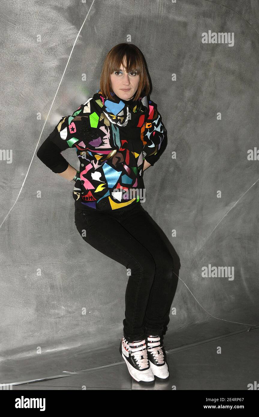French Singer Yelle new ambassador of Reebok Freestyle Cities poses at the restaurant Georges in Paris, France on March 25, 2008. Photo by Giancarlo Stock Photo - Alamy