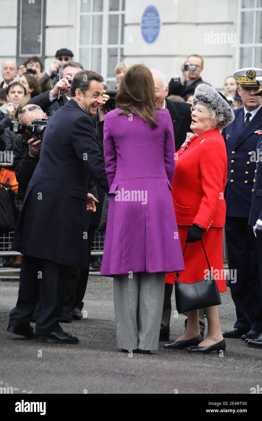 French President Nicolas Sarkozy his wife Carla Bruni-Sarkozy and Sir Winston Churchill daughter Lady Soames attend the laying of a wreath at the Statue of Charles De Gaulle, in London, UK on March 27, 2008. Photo by Jacovides/Pool/ABACAPRESS.COM Stock Photo