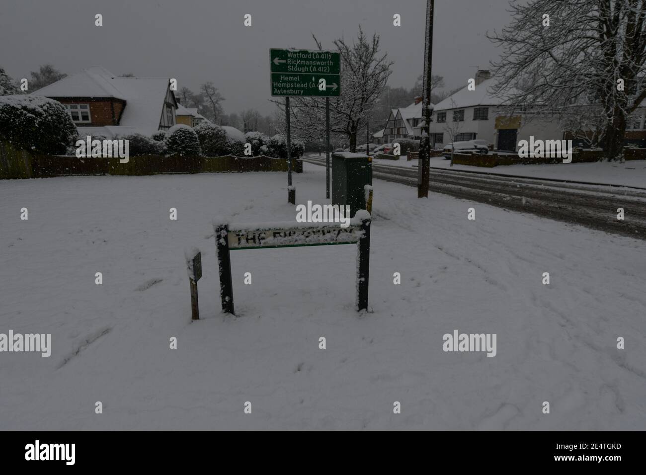 First snowfall in Watford during Winter 2021. 7cm of snow fell in the space of 3 hours. It gave
