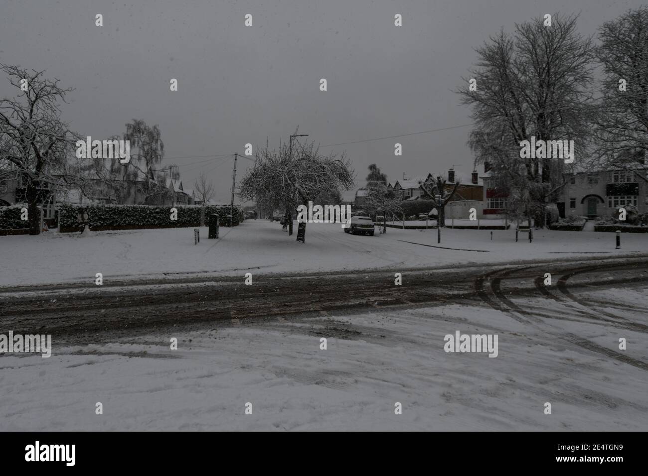 First snowfall in Watford during Winter 2021. 7cm of snow fell in the space of 3 hours. It gave