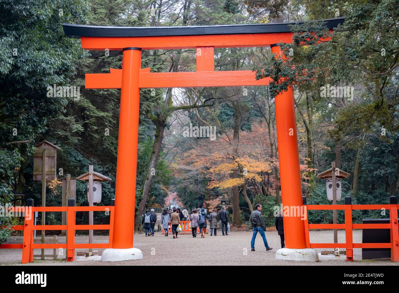 Shimogamo jinja torii hi-res stock photography and images - Alamy