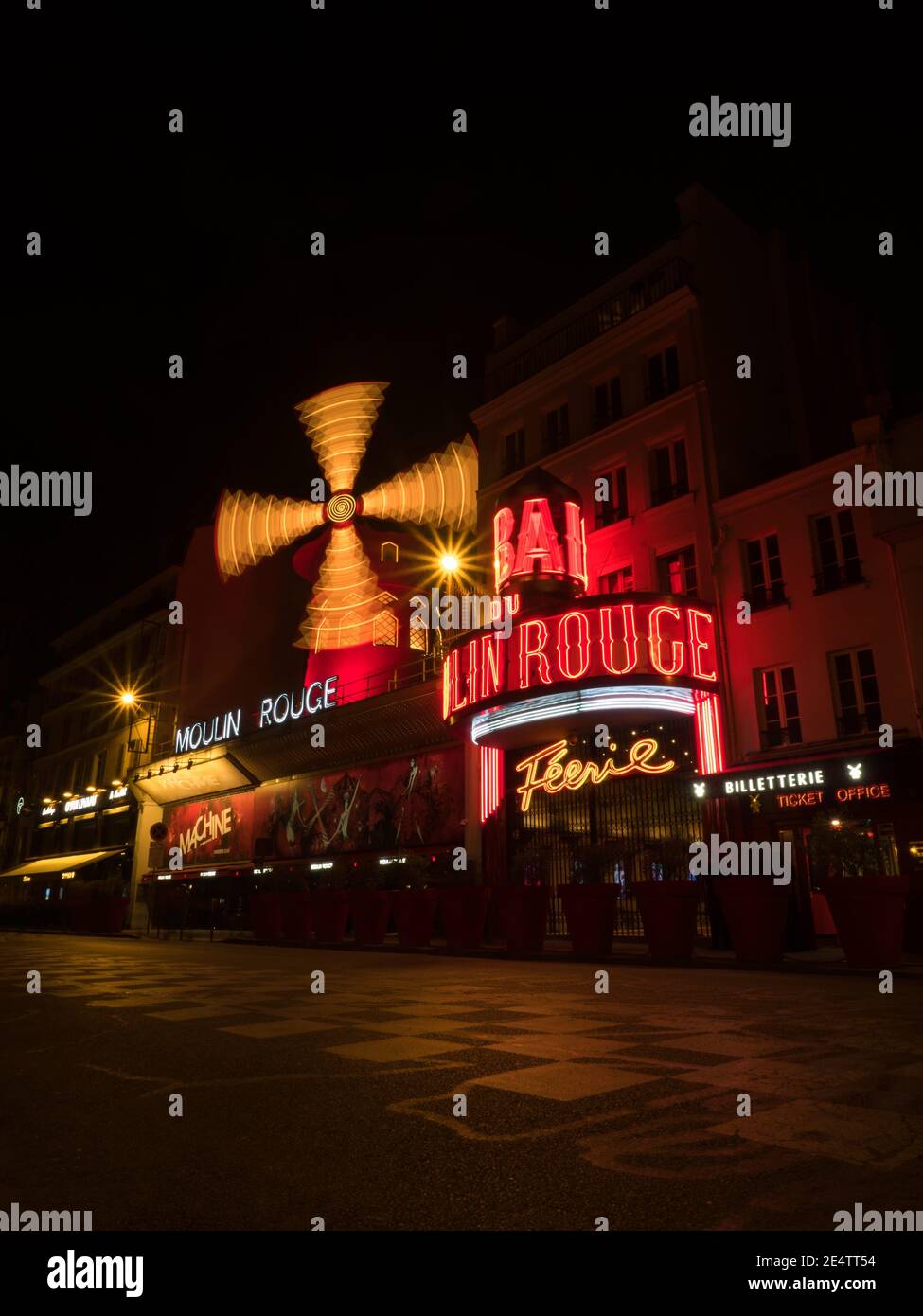 Nightclub exterior night hi-res stock photography and images - Page 10 -  Alamy