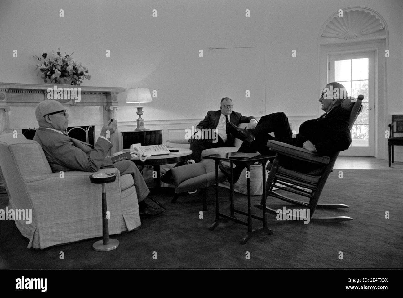 Meeting Oval Office LBJ Stock Photo Alamy