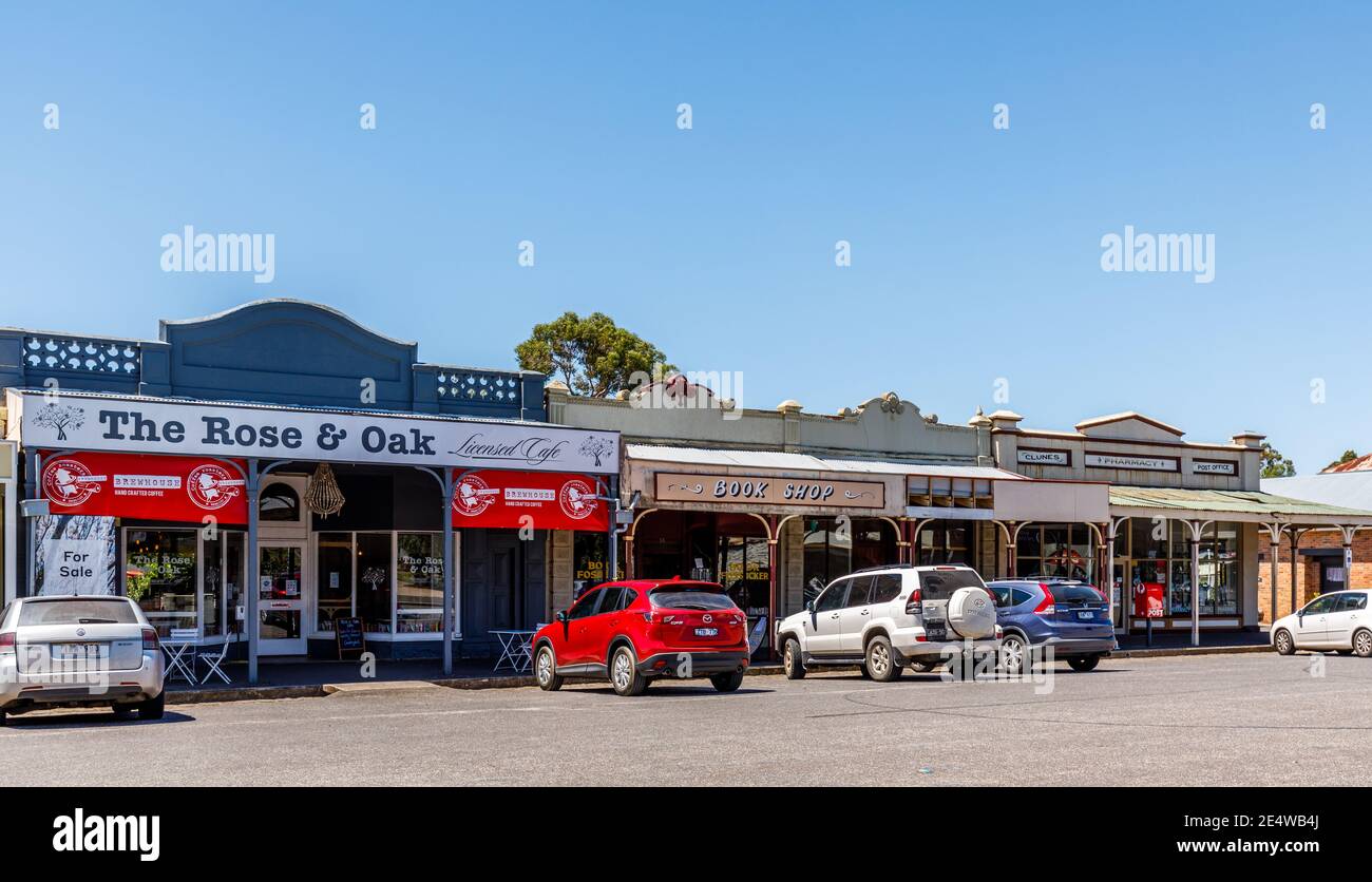 Historic buildings in Fraser Street, Clunes, Victoria, Australia Stock Photo