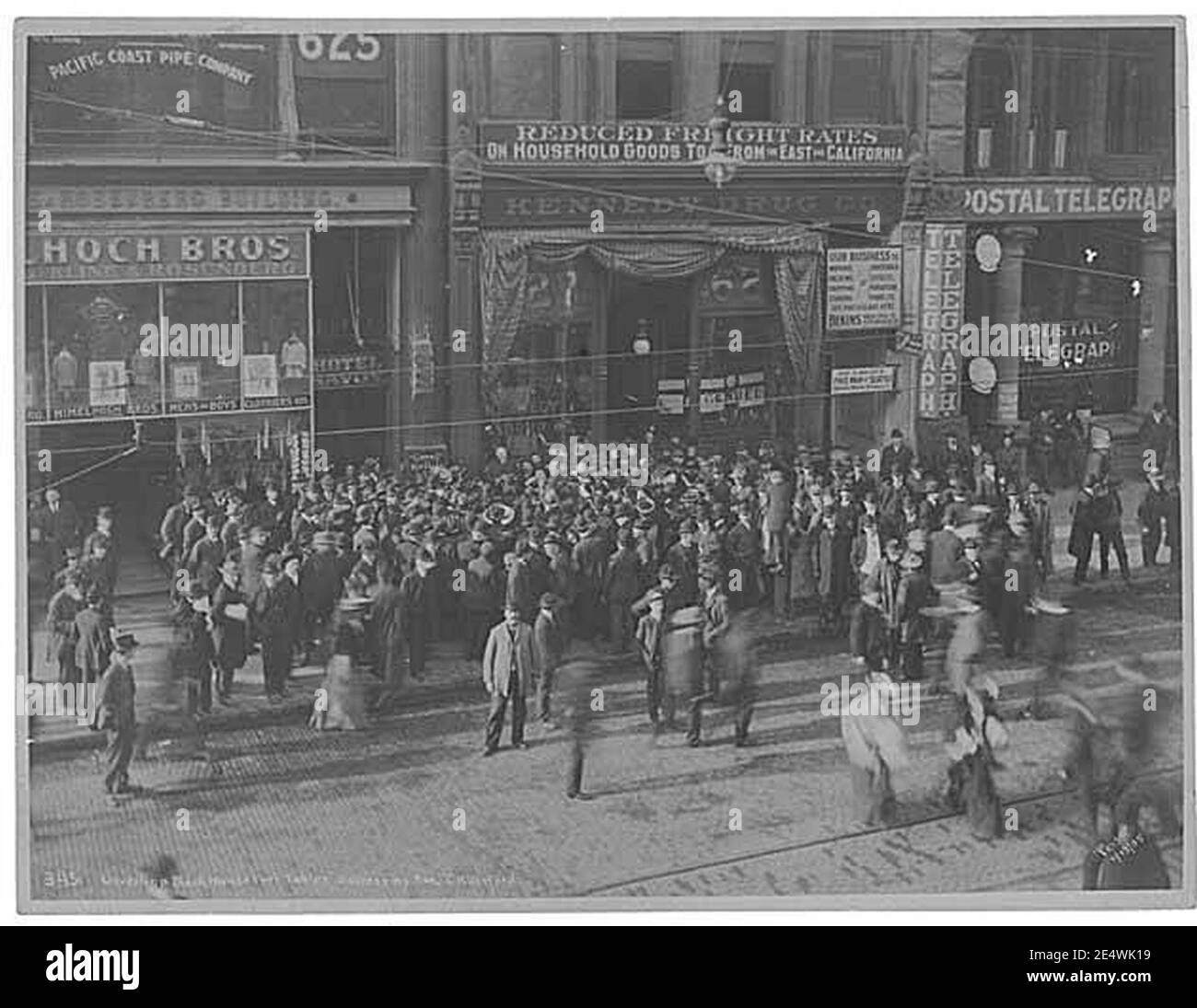 Memorial tablet unveiling at the site of the blockhouse fort, 1st Ave and Cherry St, Seattle, November 13, 1905 (PEISER 135). Stock Photo