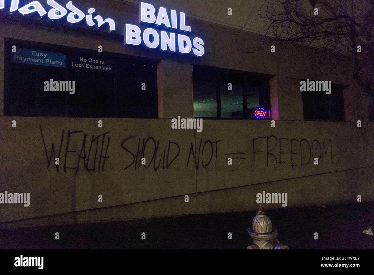 Bail bonds, black people hi-res stock photography and images - Alamy
