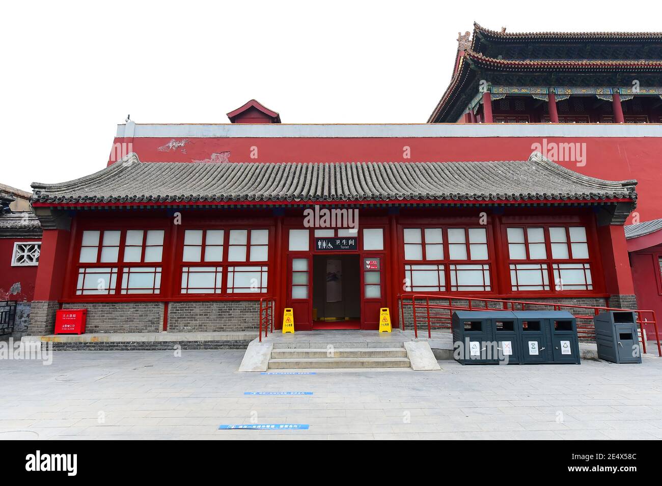 The exterior view of the newly finished toilet, which combines many traditional Chinese elements and is built like a traditional Chinese architecture, Stock Photo