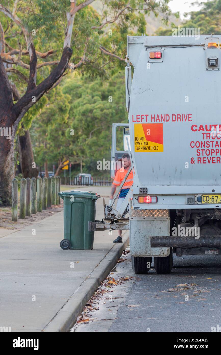 garbage truck driver salary nsw