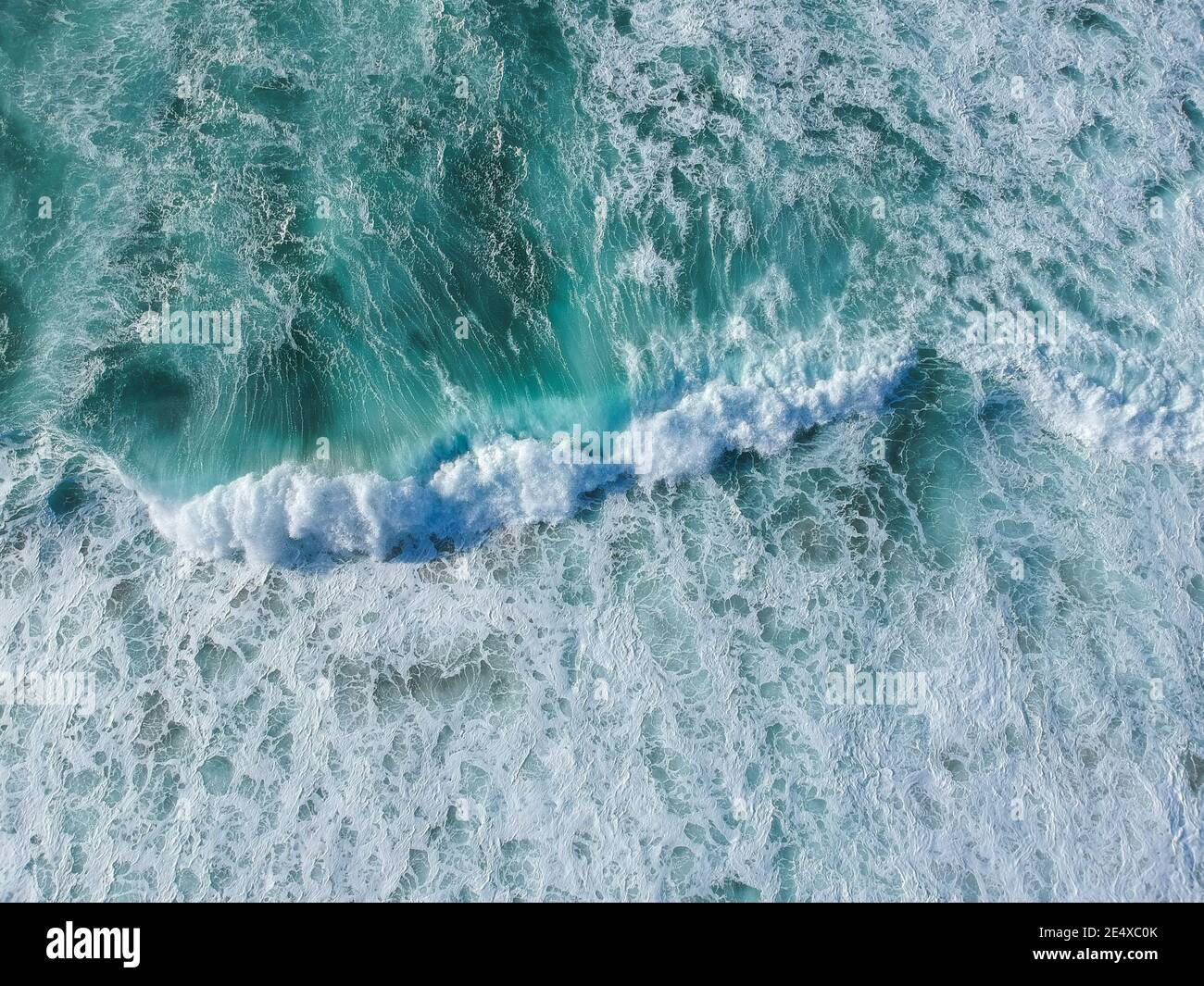 Drone footage of ocean hi-res stock photography and images - Alamy