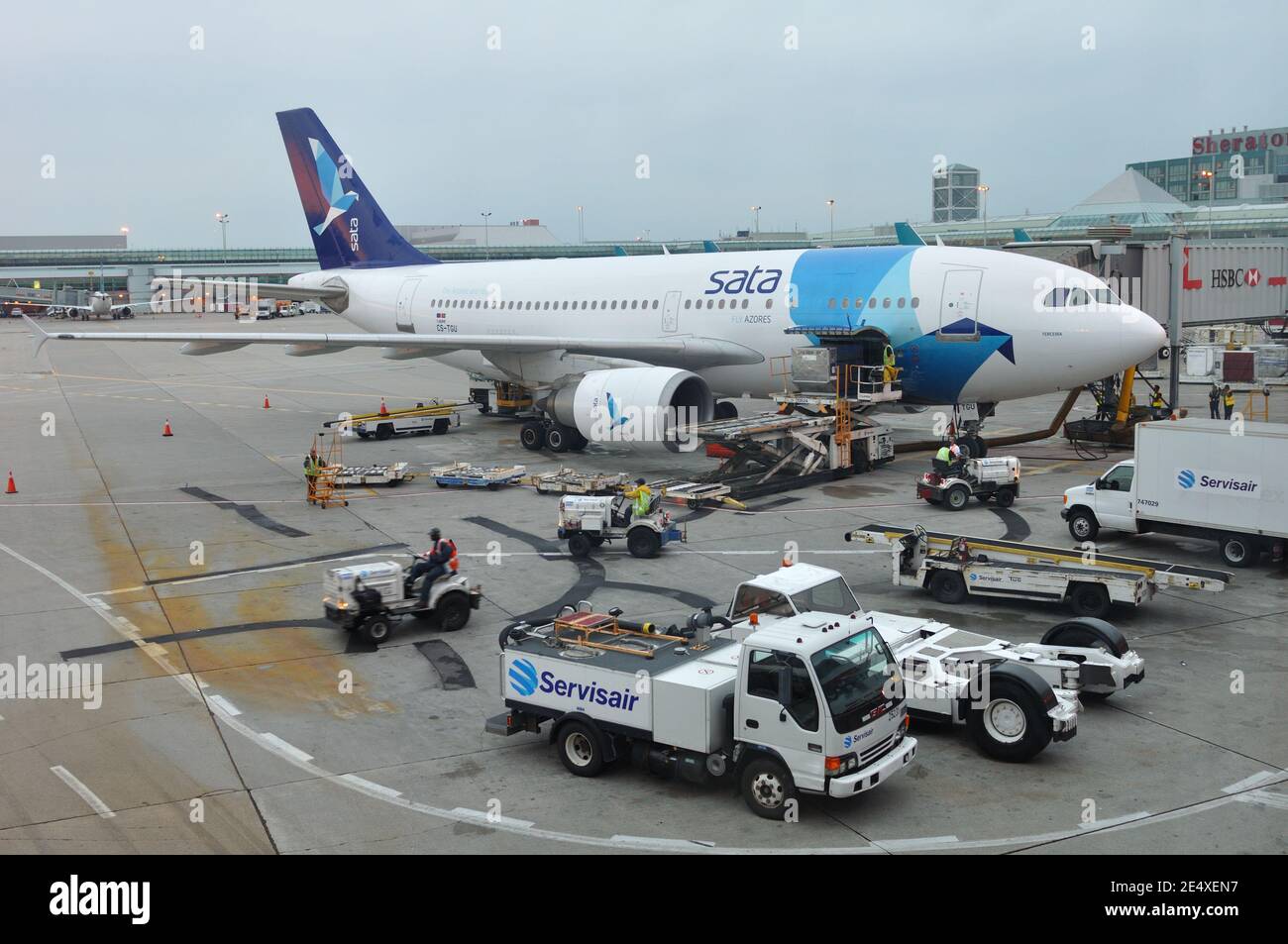 An aircraft being serviced at Pearson International airport Toronto, Ontario, Canada Stock Photo