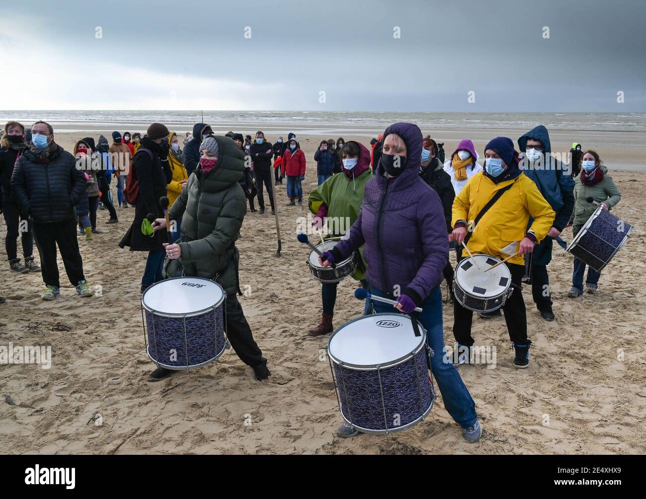 Toujours Vivants (Always Alive) event bringing together those involved in the culture of the Manche, in Montmartin-sur-Mer, France, on January 24, 2021. About 400 people gathered on the beach of Montmartin-sur-Mer,have formed a human chain revealing the word 'alive', to continue to fight in these times of Covid-19. Photo by Desfoux JY/ANDBZ/ABACAPRESSS.COM Stock Photo