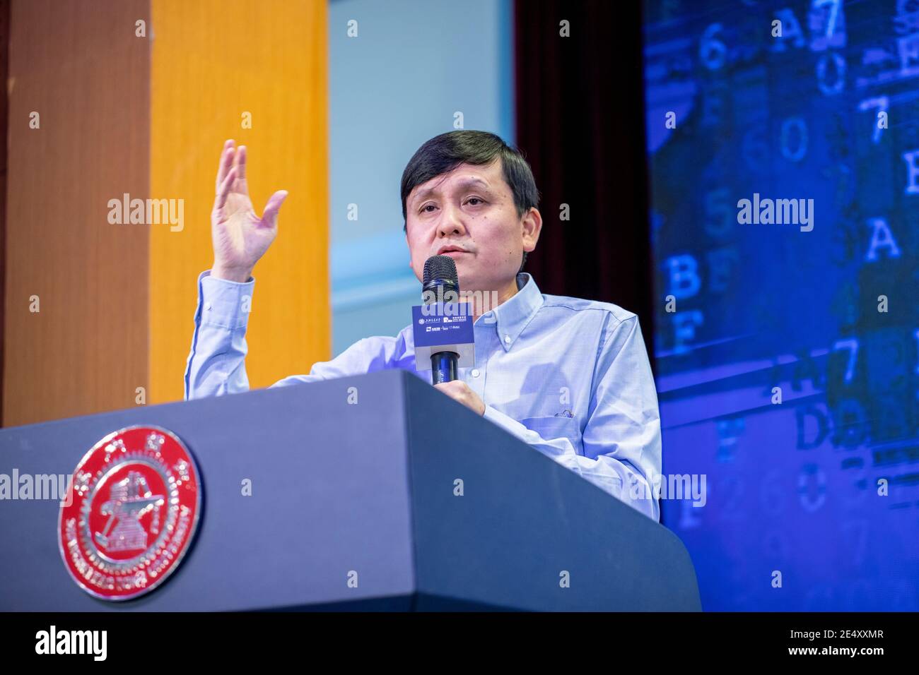 --FILE—Chinese doctor Zhang Wenhong delivers a speech during a forum held at Shanghai Jiao Tong University, Shanghai, China, 20 September 2020. *** Lo Stock Photo