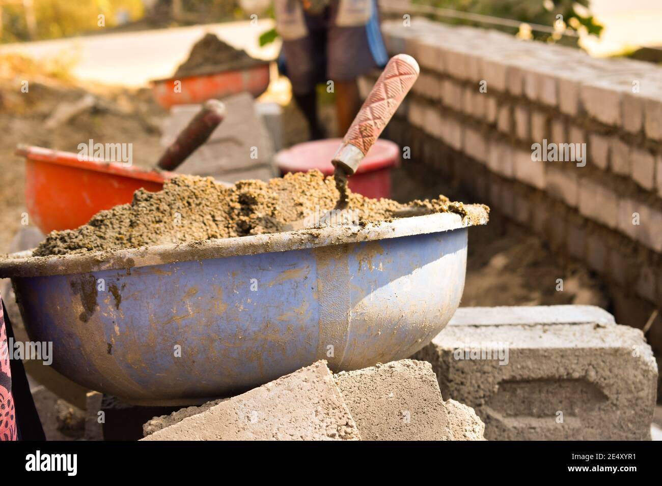 Mortar tub hires stock photography and images Alamy