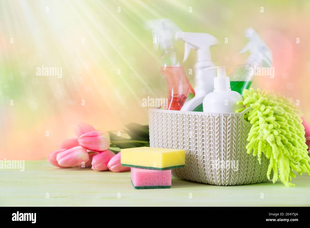 Bottle cleaner flowers hires stock photography and images Alamy