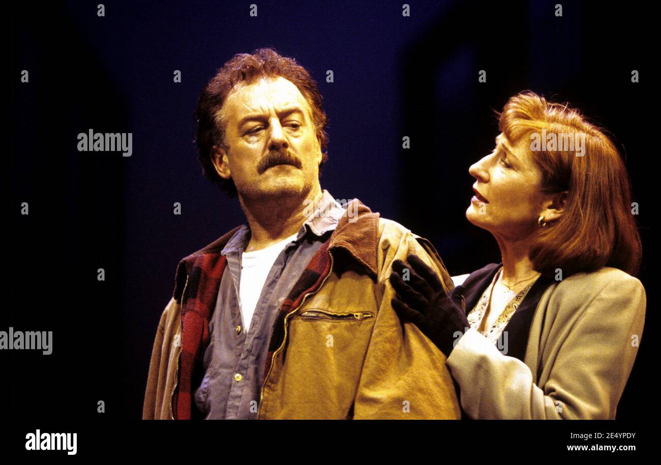 Bernard Hill (Eddie Carbone), Charlotte Cornwell (Beatrice) in A VIEW FROM THE BRIDGE by Arthur Miller at the Strand Theatre, London WC2  07/04/1995  design: Shelagh Keegan  director: David Thacker Stock Photo