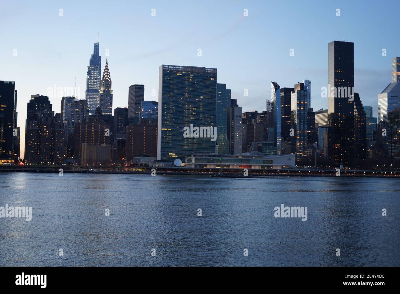 Midtown Manhattan, New York shot from Long Island City Stock Photo