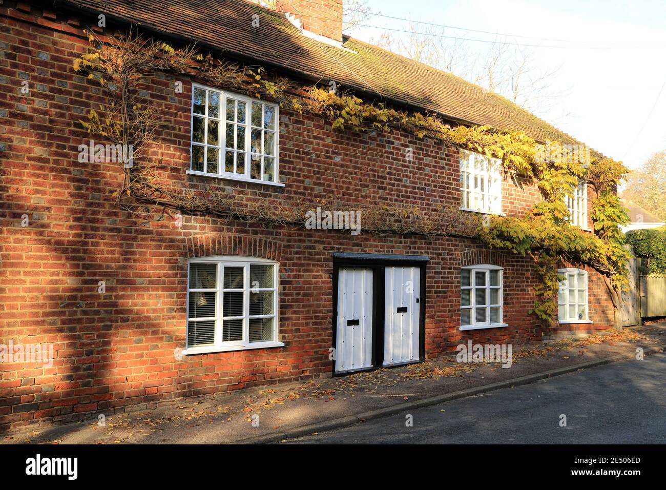 19th century cottages hires stock photography and images Alamy