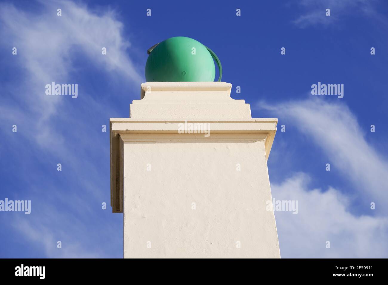 Meridian Monument V Memorial) in Peacehaven (East Sussex