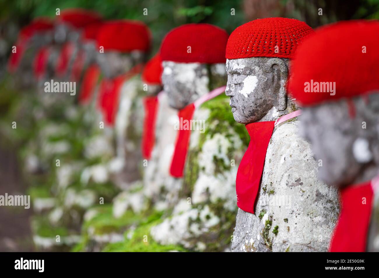 Stone jizo statues hires stock photography and images Alamy
