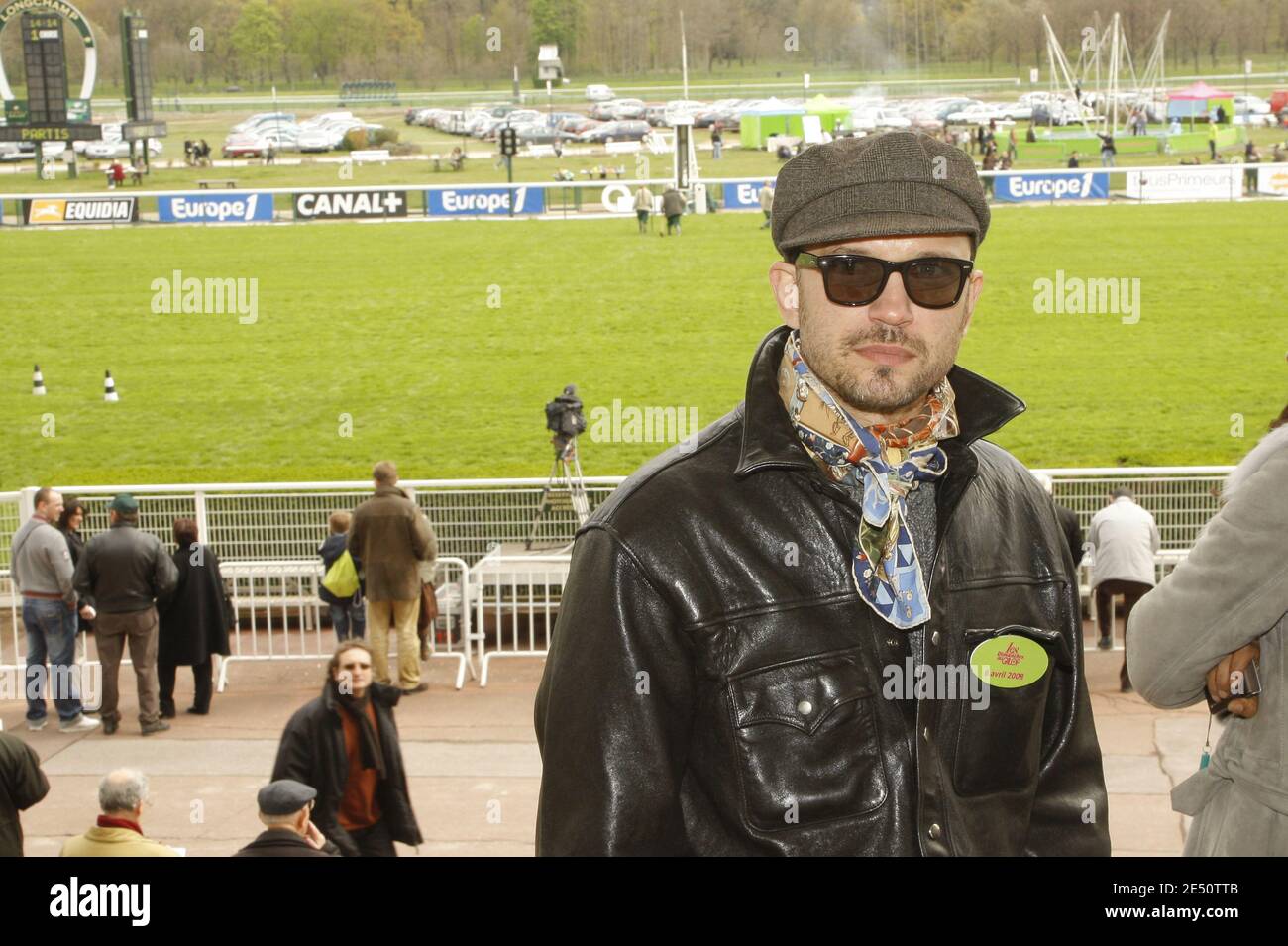 Swiss actor Vincent Perez attends the 'Dimanches de France Galop' exhibition at the Longchamp horse track in Paris, France, on April 6, 2008. Photo by Thierry Orban/ABACAPRESS.COM Stock Photo