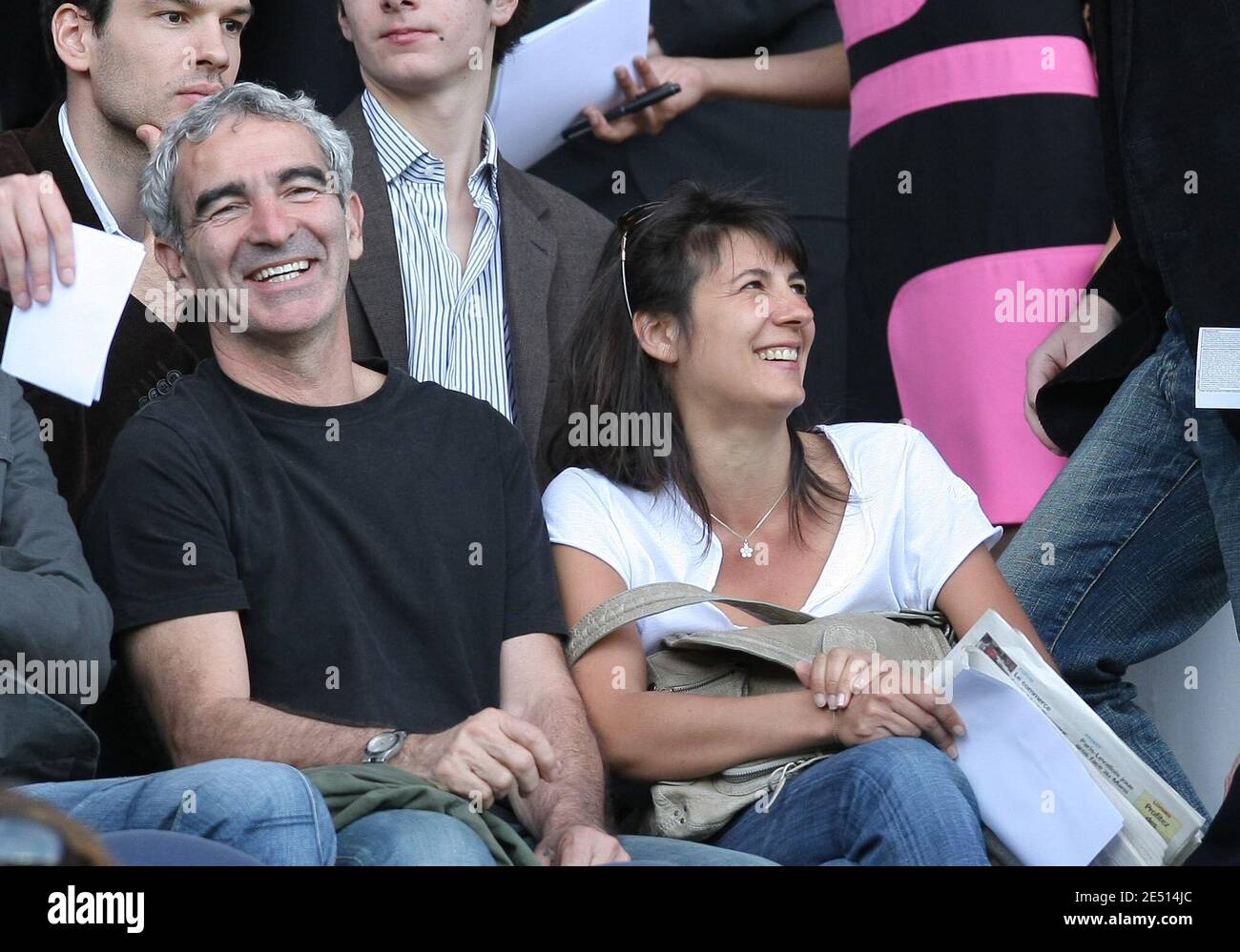 Raymond Domenech and his wife Estelle Denis during soccer match, PSG vs Auxerre in Paris, France, on April 26, 2008. Photo by Taamallah Mehdi/Cameleon/ABACAPRESS.COM Local Caption Stock Photo