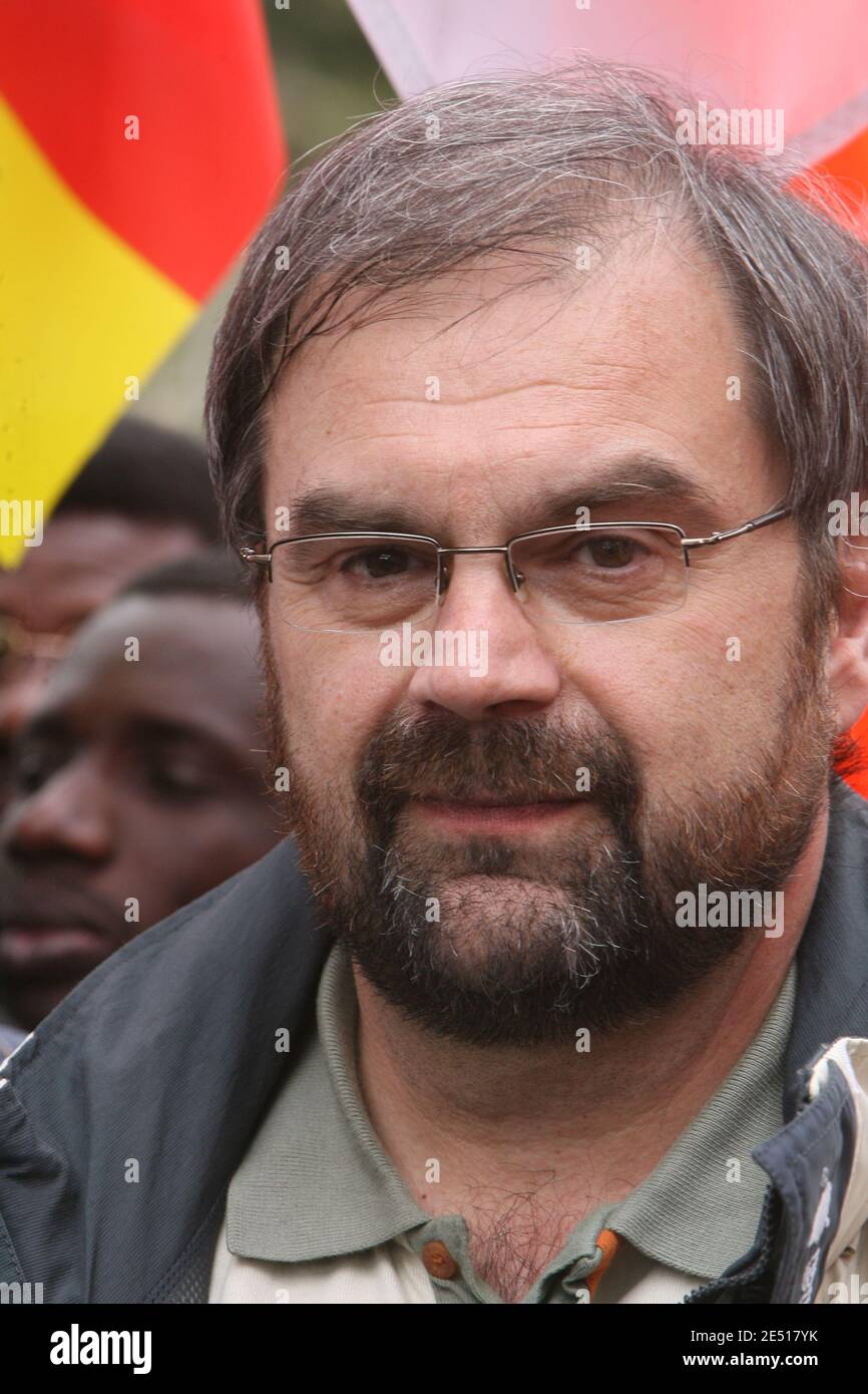 CFDT's leader Francois Chereque demonstrates during Unions' traditional May Day Rally in Paris from Place de la Republique to Place de la Nation in Paris, France on May 1, 2008. Photo by Mousse/ABACAPRESS.COM Stock Photo