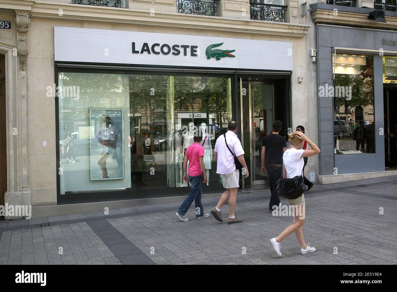 Lacoste store hi-res stock photography and images - Page 3 - Alamy