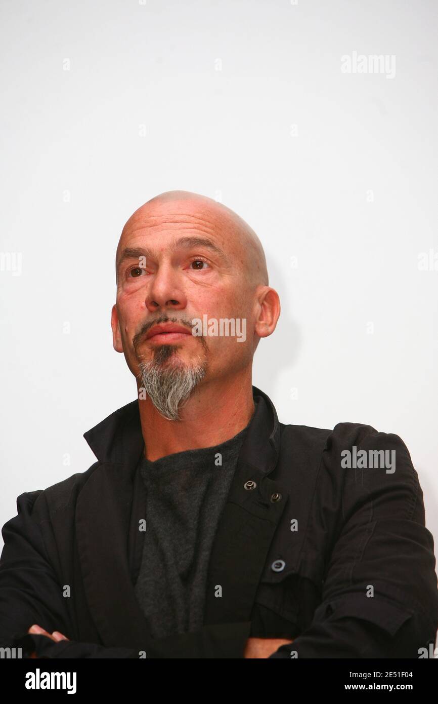 Florent Pagny during a ceremony organized by European Leucodystrophy Association at Musee de l'Homme, Paris France on May 16, 2008. Students receive a price. Photo by Mousse/ABACAPRESS.COM Stock Photo