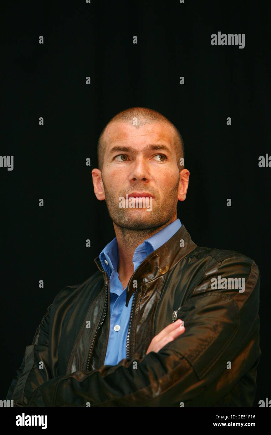 Zinedine Zidane during a ceremony organized by European Leucodystrophy Association at Musee de l'Homme, Paris France on May 16, 2008. Students receive a price. Photo by Mousse/ABACAPRESS.COM Stock Photo