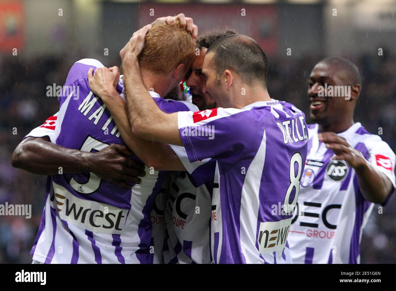 Toulouse's Jeremy Mathieu, Laurent Battles and Mohammed Fofana celebrate after scoring during the French First League Soccer match, Toulouse Football Club vs Valenciennes Football Club in toulouse, France on May 17, 2008. Toulouse won 2-1. Photo by Alex/Cameleon/ABACAPRESS.COM Stock Photo
