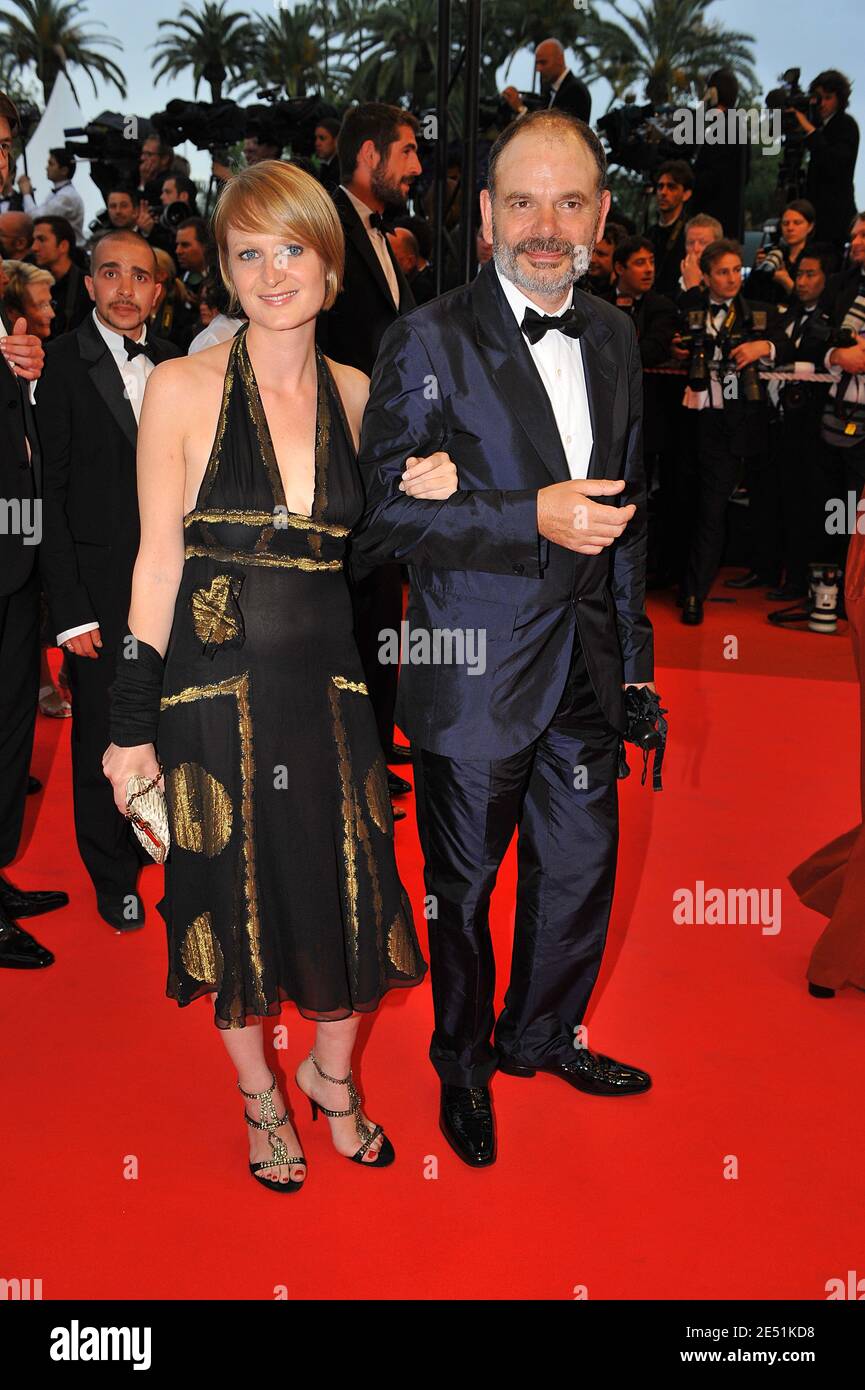 Jean-Pierre Darroussin and his wife seen arriving at the Palais des Festivals in Cannes, Southern France, May 20, 2008, for the screening of Clint Eastwood's Changeling presented in competition at the 61st Cannes Film Festival. Photo by Hahn-Nebinger-Orban/ABACAPRESS.COM Stock Photo