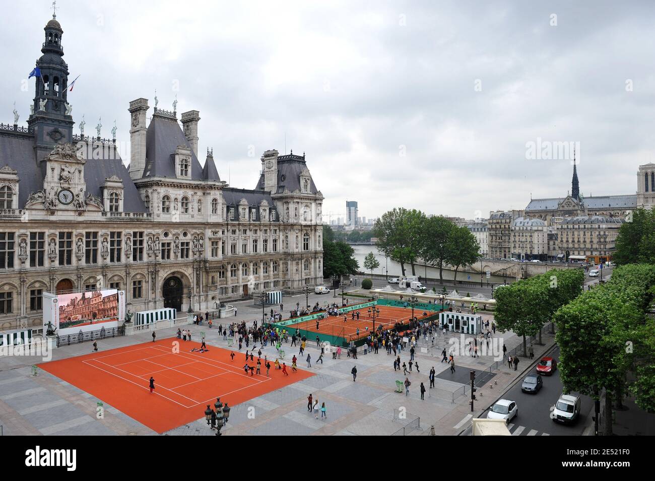 The French tennis federation and the 'Mairie de Paris' organize for 5 days,  a tennis exibition on Paris city hall Square at the Hotel de Ville in Paris,  France on June 4,