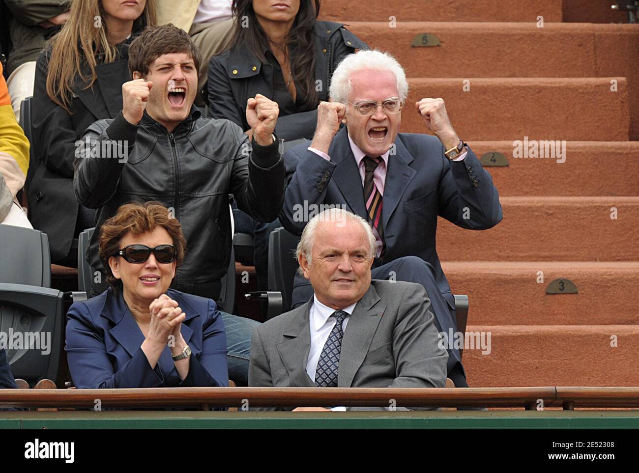 Lionel Jospin With His Son Health Minister Roselyne Bachelot And Christian Bimes Attend The Men S Semi Of Finale Of The French Tennis Open At The Roland Garros Stadium In Paris France On
