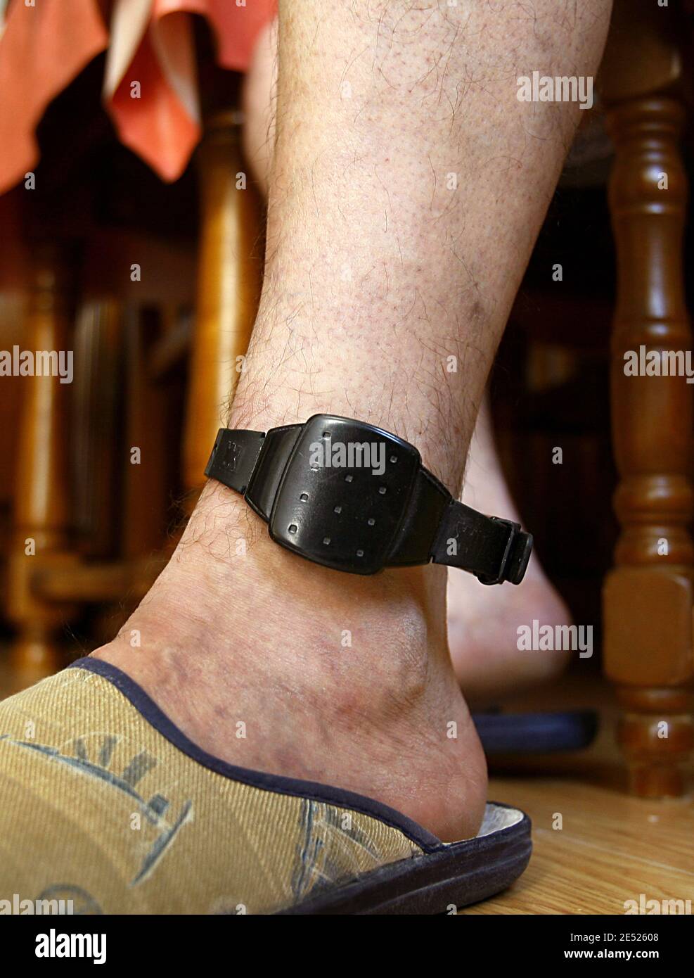 Ankle bracelet monitor hi-res stock photography and images - Alamy