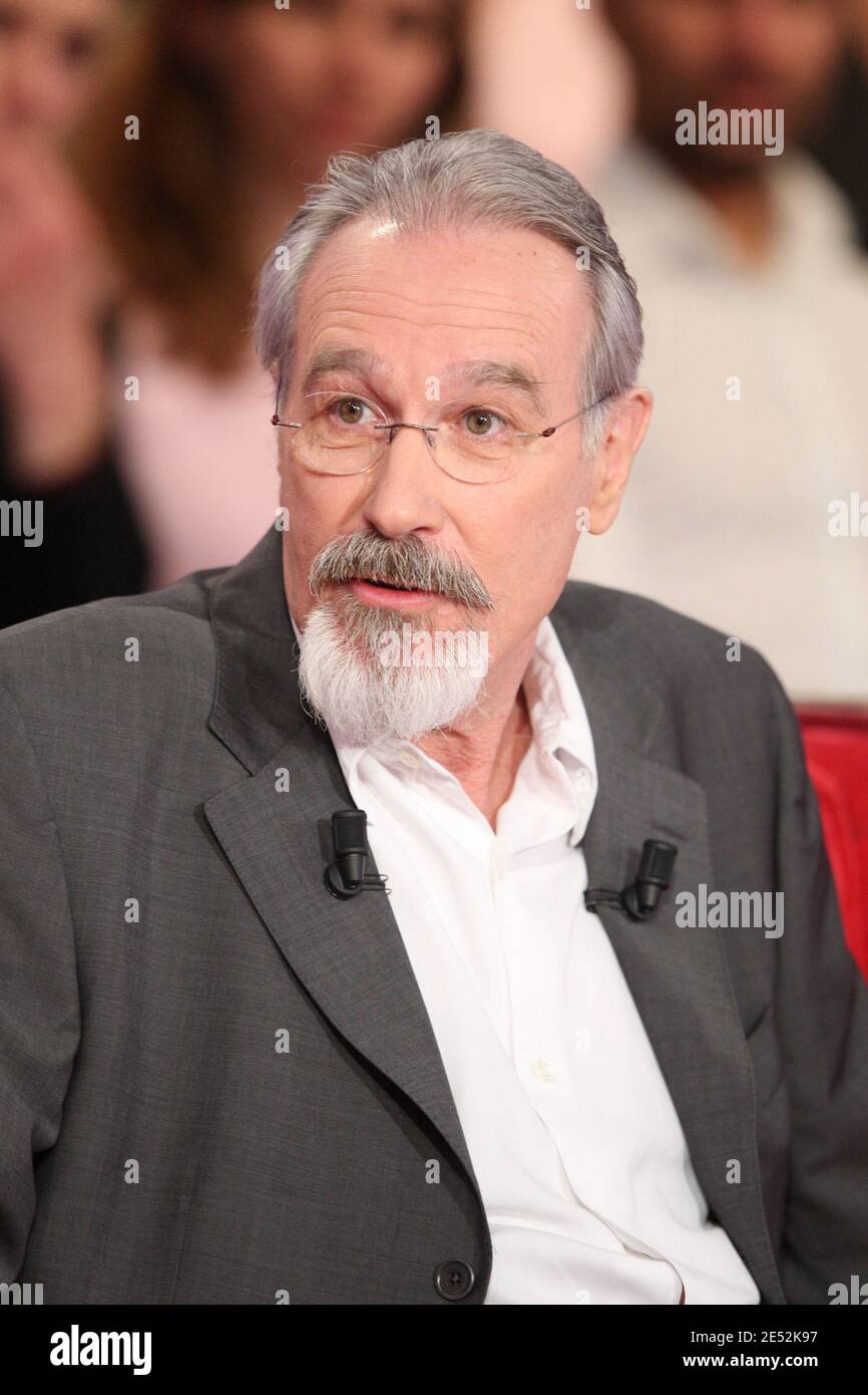 Bernard Le Coq lors de l'enregistrement de l'emission Vivement Dimanche a  Paris, France, le 30 avril 2008. Photo Max Colin/ABACAPRESS.COM Stock Photo  - Alamy