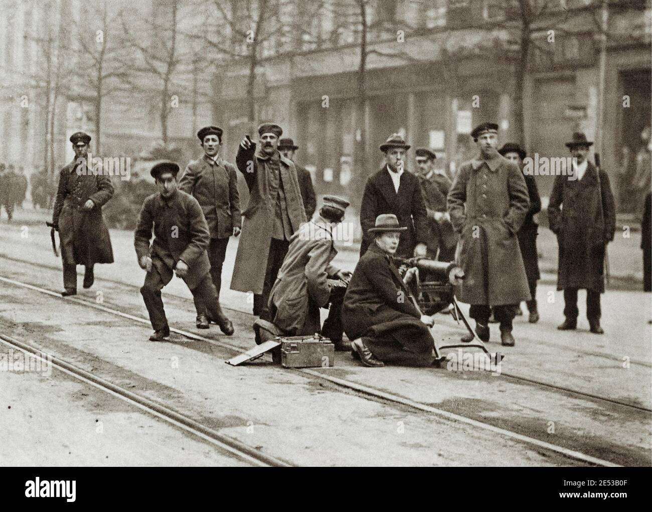 German Revolution 1918-1919. Street fight in Berlin.  The Spartacist uprising (Spartakusaufstand), also known as the January uprising (Januaraufstand) Stock Photo