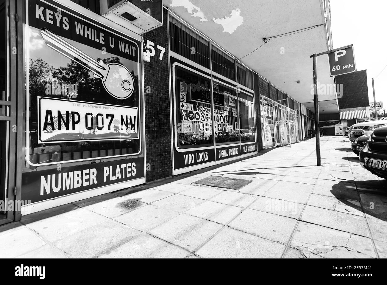 Cutting key keys shop Black and White Stock Photos & Images Alamy
