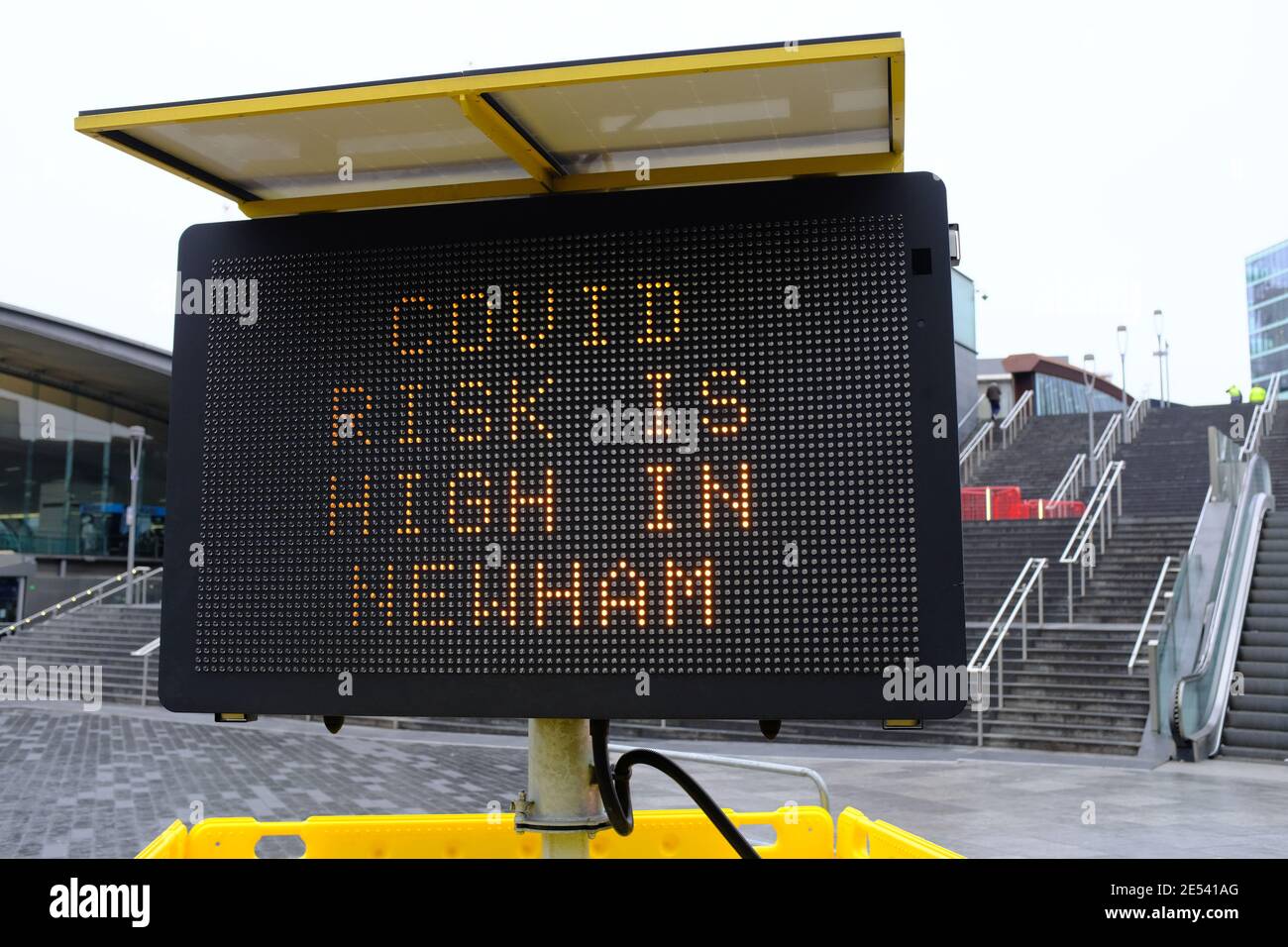 Dot matrix hi-res stock photography and images - Alamy